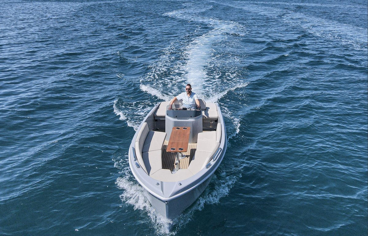 @RANDBoats continues to pioneer the electric boating market with the release of the innovative RAND Breeze 20. Read more here: equicapmag.com/yachting/rand-… #RandBoats #Breeze20