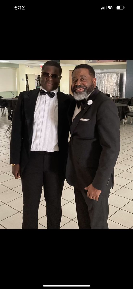 MrWilburnELA7's tweet image. I love what I do @DCMSMavericks #impactmade