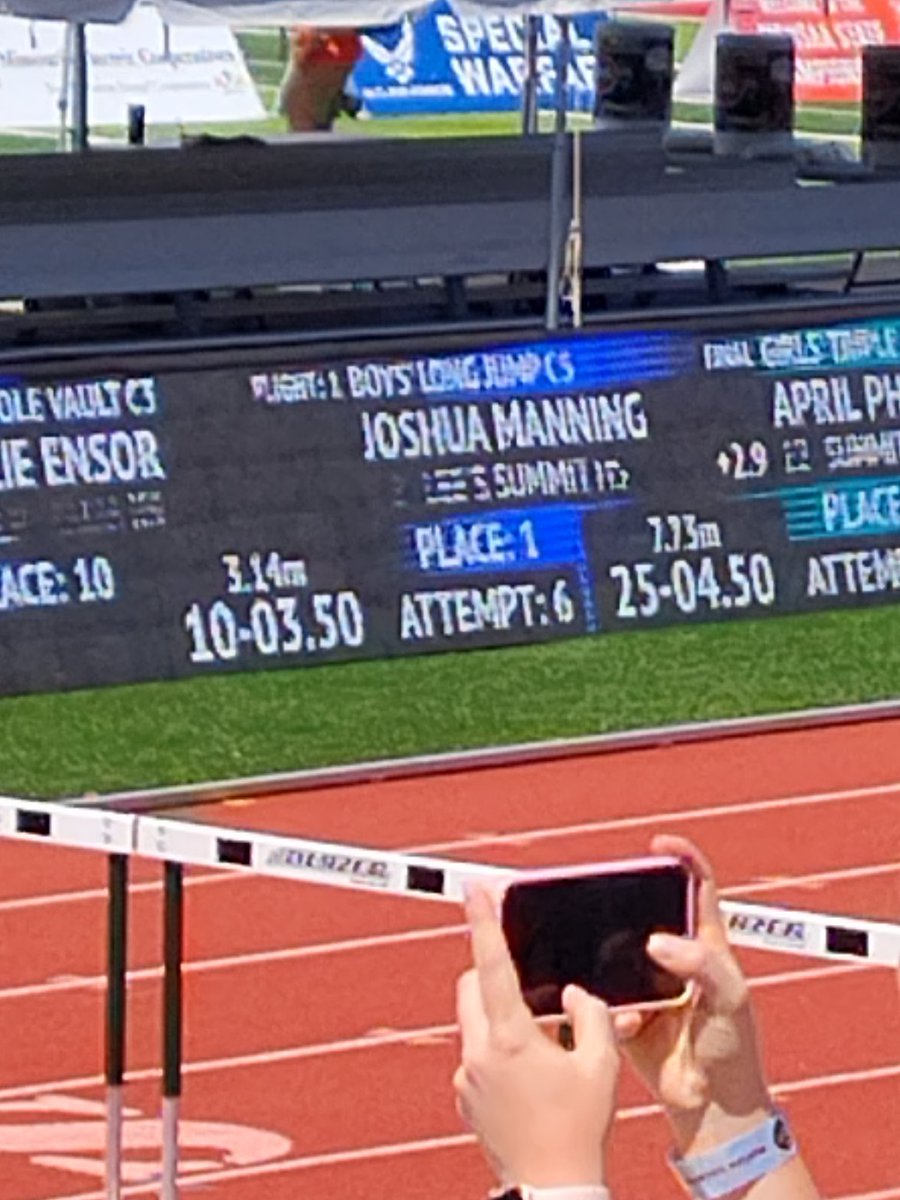 1Brianrox's tweet photo. Congrats Josh!! https://t.co/HKgmG91gpN
