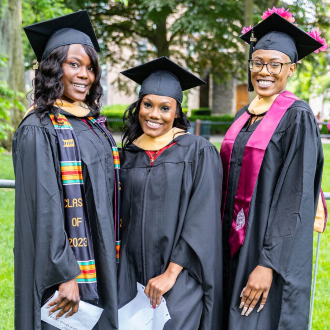 As the Class of 2023 enters their post-MSW careers, they meet a world that is far from perfect. But they are prepared to handle anything.

Congratulations, Class of 2023. You mastered it 😉 🎓

More pictures from Tuesday: bit.ly/3BYBxU8

#Fordham2023