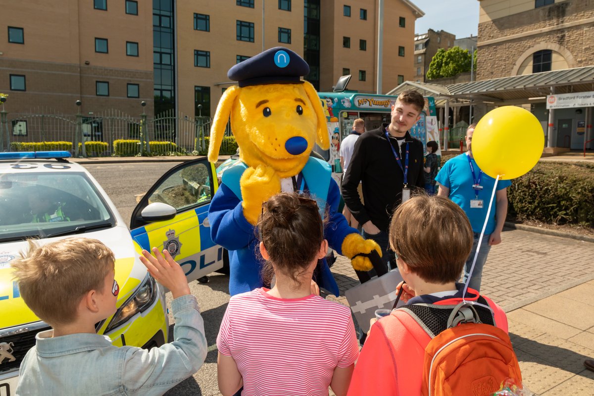 Foster4Bradford's tweet photo. We celebrated our launch with @Bradfordcft &amp; @northernassist in glorious sunshine with our fabulous foster families at Bradford Fo(r)ster Square station. Read all about it here https://t.co/uRwITEMl7X https://t.co/Jm57wmjs9v