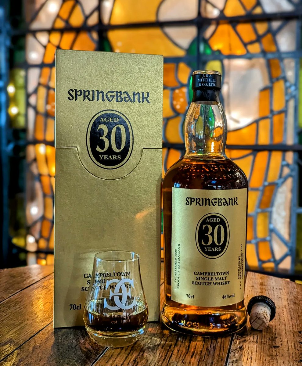 Springbank 30 Year Old
#breakevenbottle
£42.50/35ml nip

#visitscotland #edinburgh #edinburghlife #visitedinburgh #scotchwhisky #royalmile #whiskyporn #localbusiness #edinburghcastle #singlemaltwhisky #singlemalt #whisky #hotnips #instadram #scotland #springbank