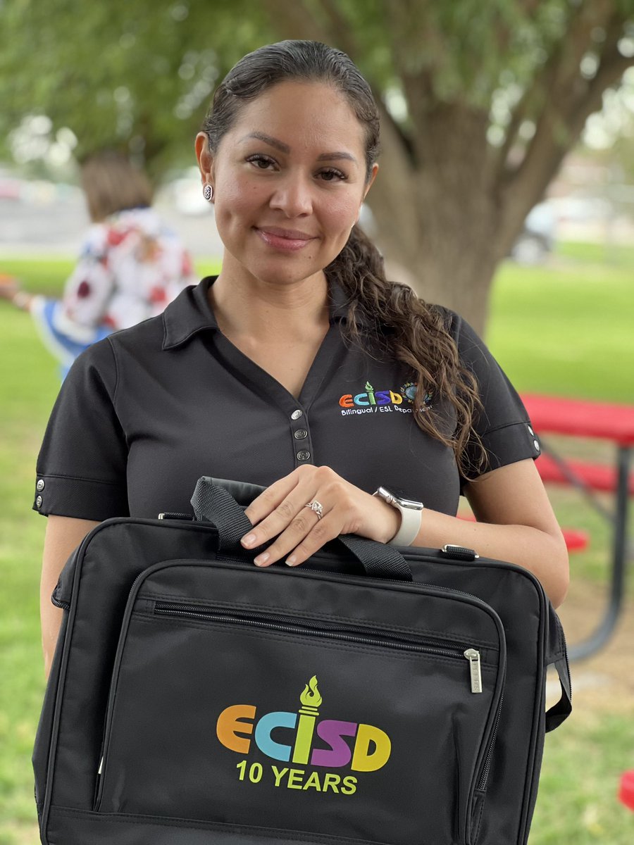 ECISD_Bil_ESL's tweet photo. Celebrating Excelence with the Best in the West. Happy Workaversary Team!! Thank you for your love and dedication to our bilingual scholars. #bilingualsuperpowers #Bilingualmagic #BiggerBolderBetter @Sonia_rocha11 @YbarraMona @BetsabeSalcido https://t.co/PTbSDrshcB