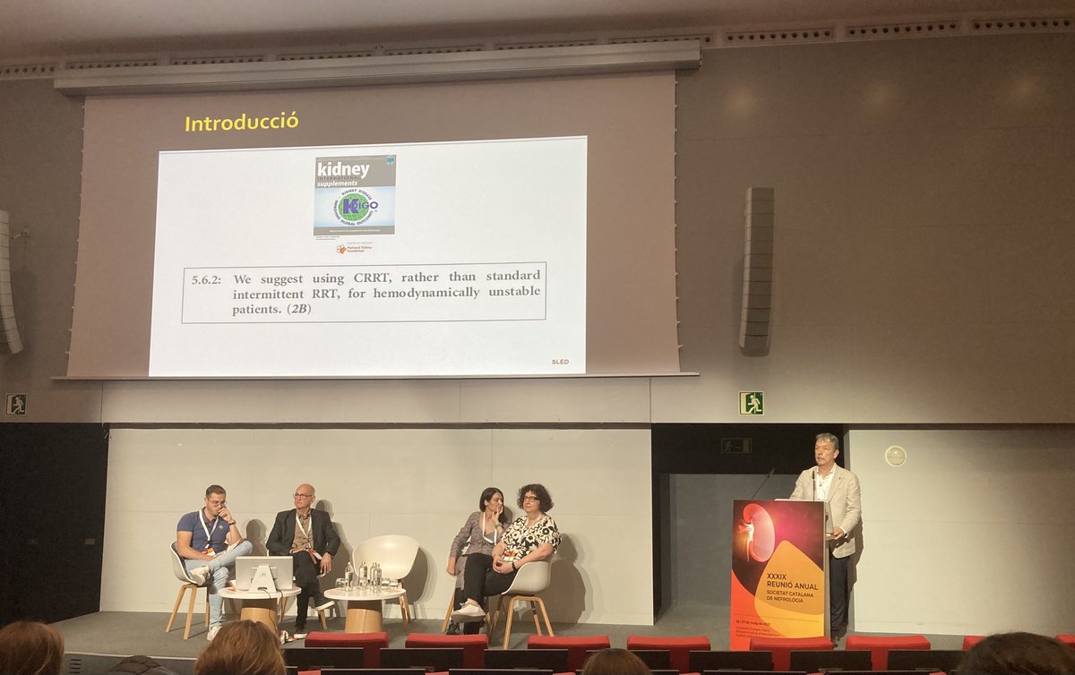 Hemodiàlisi estesa en pacient crític amb lesió renal aguda. Presentació resultats en reunió ⁦<a href="/nefrocat/">Societat Catalana de Nefrologia</a>⁩. El servei Nefrologia del ⁦<a href="/CSTerrassa/">Consorci Sanitari Terrassa - Hospital Universitari</a>⁩ liderat per la Dra ⁦<a href="/SaurinaAnna/">Anna Saurina</a>⁩, ha col.laborat en l’estudi. ⁦<a href="/SENefrologia/">S.E.N. Nefrología</a>⁩ ⁦