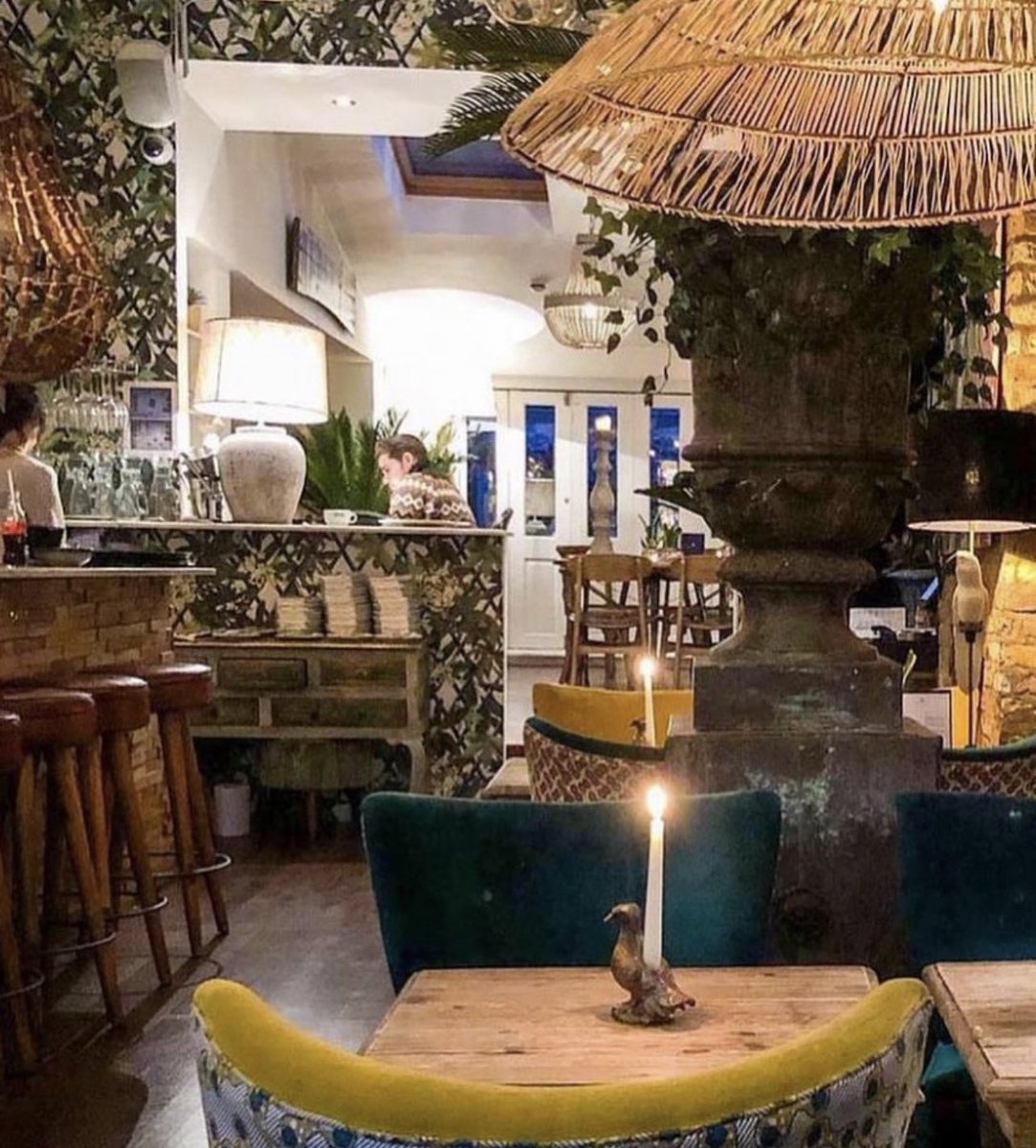 Little Bird on Battersea Rise is one of our go-to spots for fabulous food, amazing drinks, and a fantastic ambiance! 🍽️🍹 littlebirdrestaurants.com

Don't miss out on this hidden gem, book your table today! 

#ad