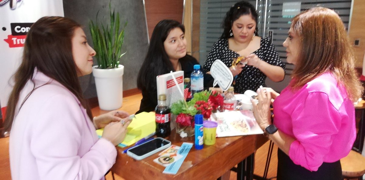 consumer_truth's tweet image. #InsightsHackaton Cocreando Tendencias de la #ModaPeruana con expertos de la #ModaPeruana en el #HackatonModa en alianza con @RADDARCKG 💪