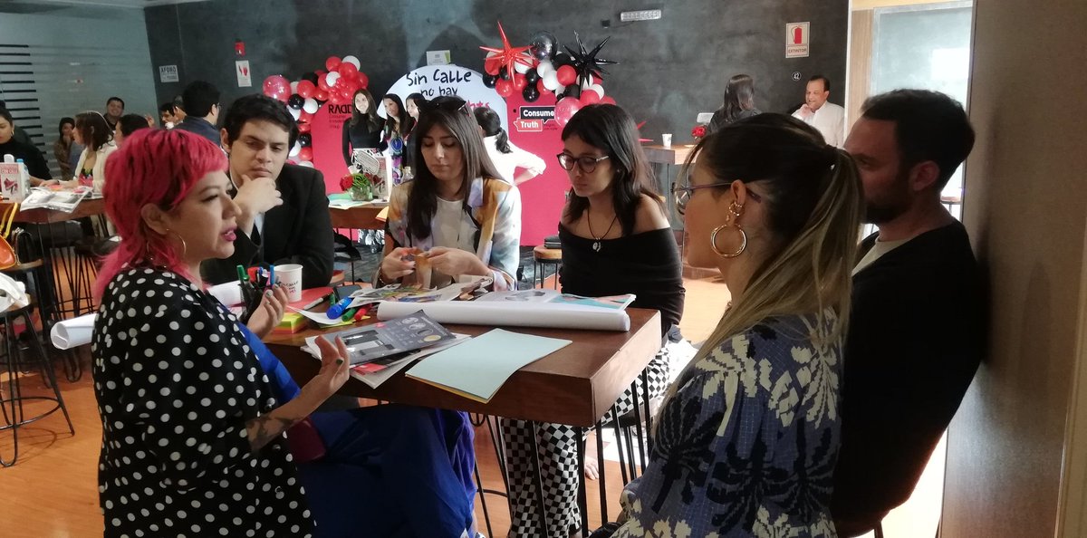 consumer_truth's tweet image. #InsightsHackaton Cocreando Tendencias de la #ModaPeruana con expertos de la #ModaPeruana en el #HackatonModa en alianza con @RADDARCKG 💪