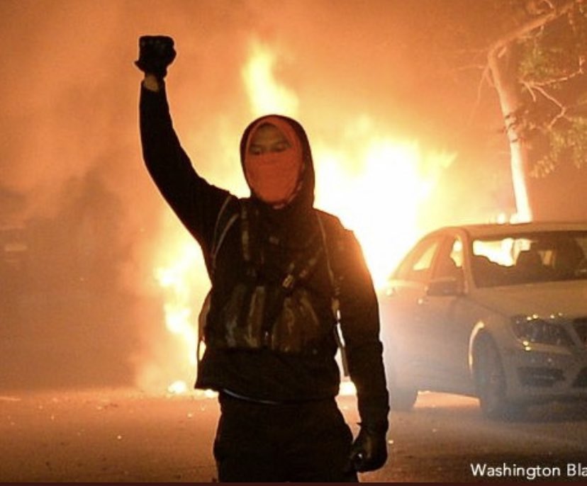PLRivo936's tweet photo. @astronomy89 @ianmiles Antifa and BLM rioters, this is the destruction that they put on the American people! Burning buildings destroying cities and looting! #AntifaTerrorist #BLMTerrorist https://t.co/uL5v6iNxWk