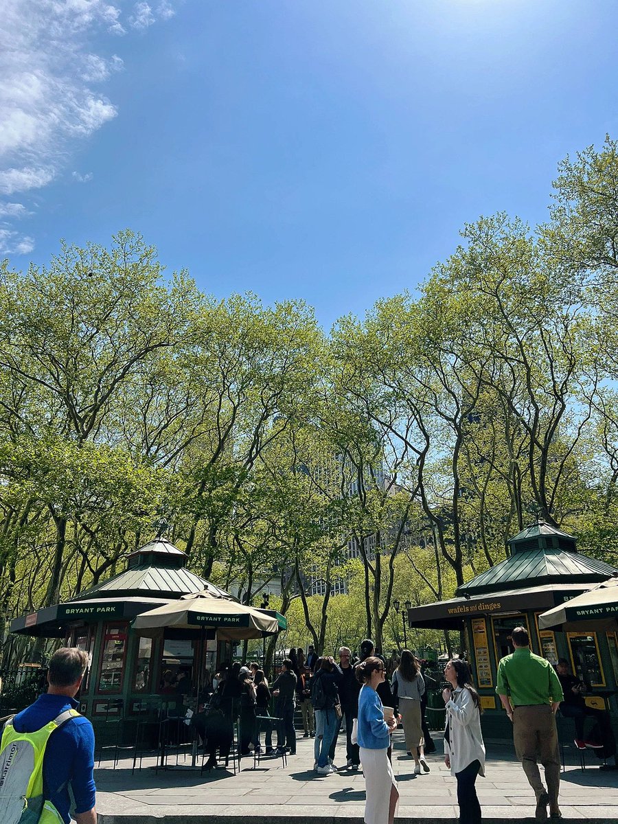 Lyza1988's tweet photo. Central Park The weather was great and made every day extra enjoyable🥰🥰🥰🇺🇸#storm #weather #thunderstorm #shelfcloud #stormchasing #tornado #ig_photooftheday #ig_nature #igers #igdaily #instasky #instaweather #instagood #instapic #instaphoto #instanature #clouds #mothernature https://t.co/EaV3ssKbBc