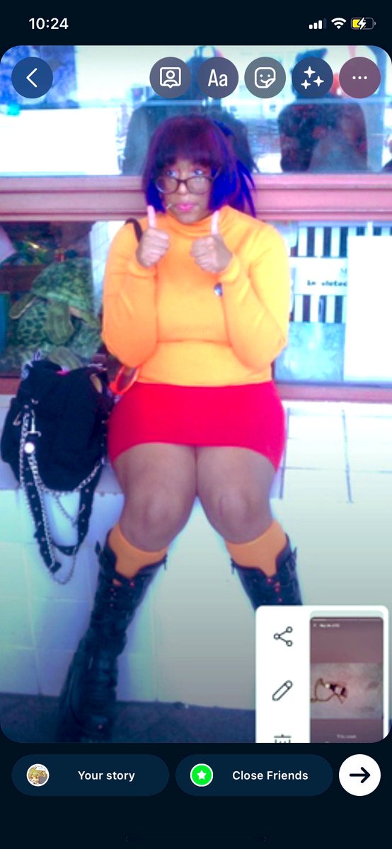 I miss cosplay sometimes #cosplay #velma I plan to once this weight comes off ^_^ I’ll even cosplay at 180 again which was here. #blackcosplayer