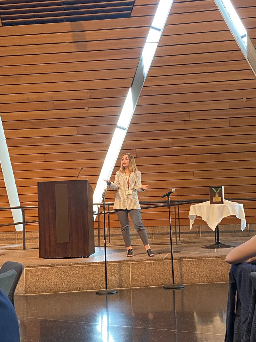 Julie Burkett tweet media