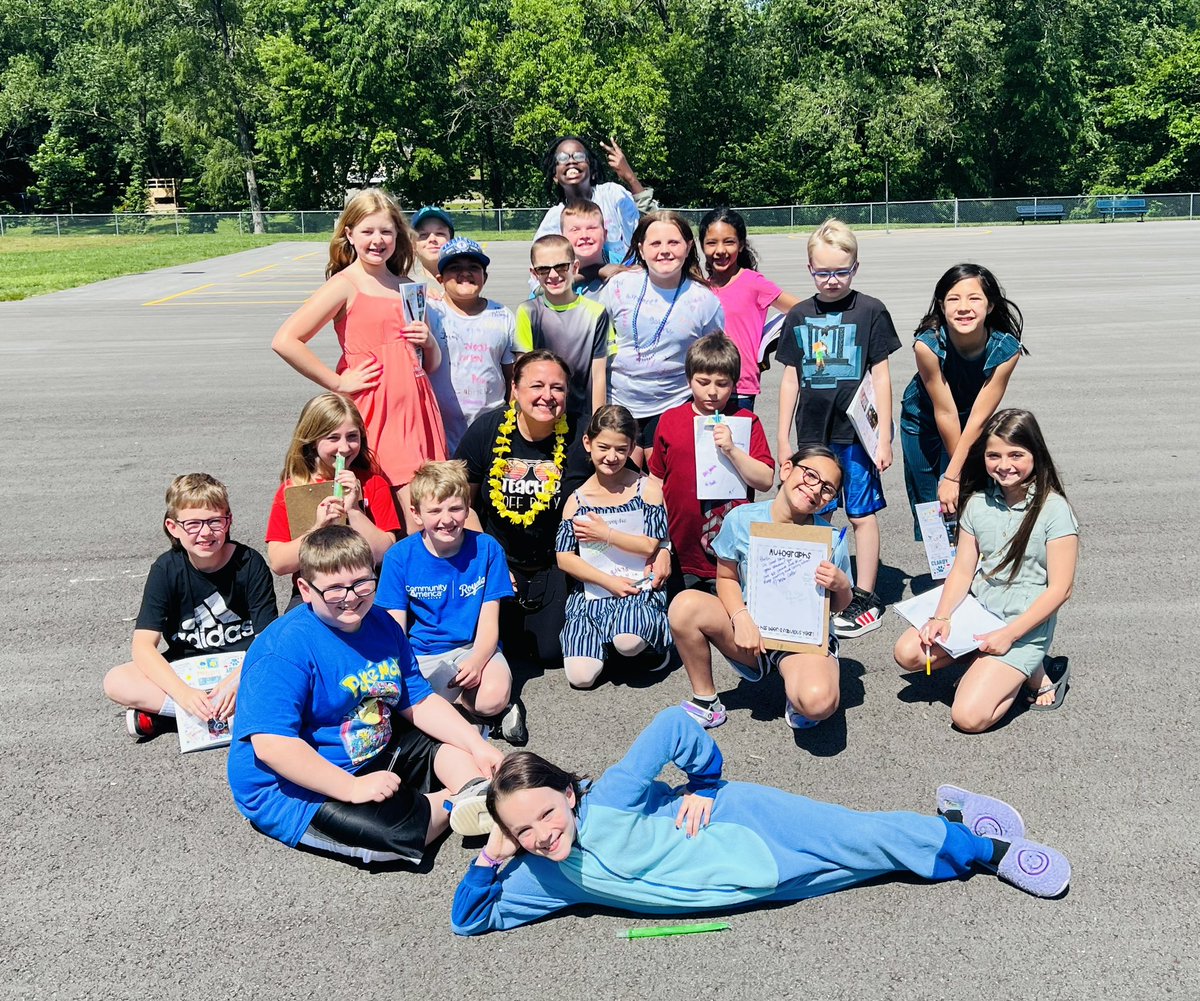 Kristy Cofer (@kristycofer) on Twitter photo Today is the last day of school and the beginning of a new chapter in my life as I will be moving to a reading specialist position at Park Hill next year. ❤️<a href="/NKCSchools/">NKC Schools</a> #wildcatproud Today is the last day of school and the beginning of a new chapter in my life as I will be moving to a reading specialist position at Park Hill next year. ❤️<a href="/NKCSchools/">NKC Schools</a> #wildcatproud