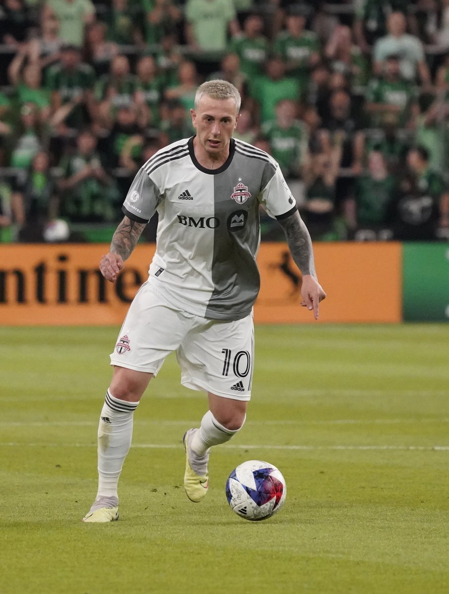 MichaelSingh94's tweet image. BREAKING: Bob Bradley has made a "coach's decision" based on internal discussions that will see Federico Bernardeschi not in the squad for Toronto FC's match vs. DC United. His future at the club is apparently not in doubt &amp;amp; the expectation is he will be back in the mix next week