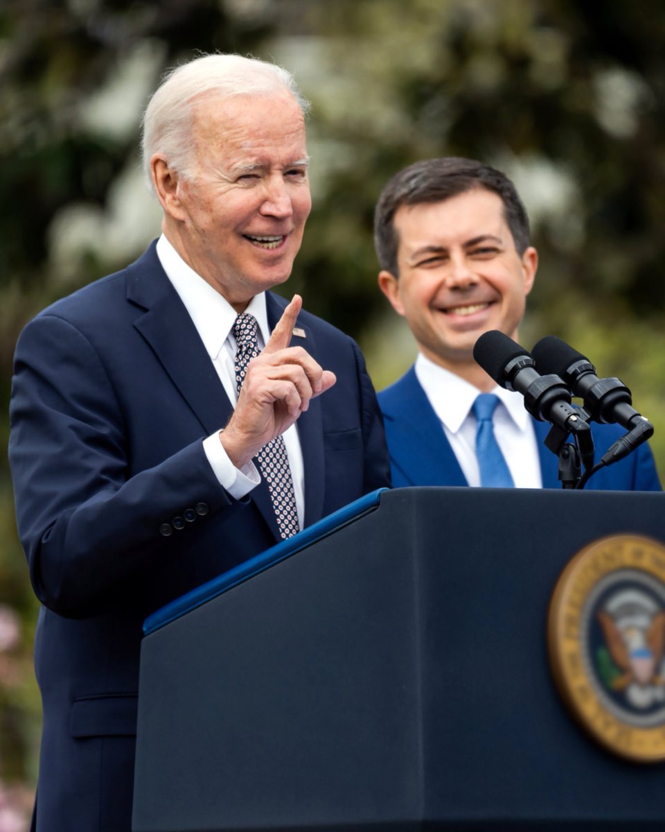 President Biden is proposing a new rule to make it mandatory for U.S. airlines to compensate you when they're at fault for a cancellation or delay. Thank you, President Biden! #biden #voteblue #swingleft