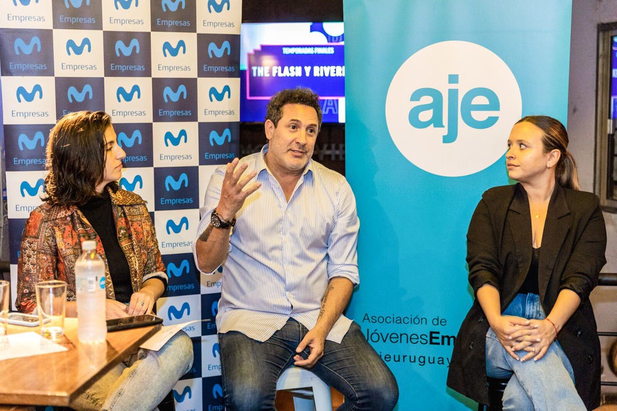 Codiversity (@codiversitytech) on Twitter photo El miércoles compartimos con la comunidad de <a href="/AJEUruguay/">AJE Uruguay</a> 👏
<a href="/suarezmvictoria/">Vicky Suárez</a> junto a Ignacio Pérez y Diego Lemos conversaron con Irene Tayler y Juan Abel Ortiz sobre la temática “Vender más allá de USA” 🚀
Muchas gracias <a href="/AJEUruguay/">AJE Uruguay</a> ,
<a href="/ItauUruguay/">Itaú Uruguay</a> y Movistar Empresas ✨ El miércoles compartimos con la comunidad de <a href="/AJEUruguay/">AJE Uruguay</a> 👏
<a href="/suarezmvictoria/">Vicky Suárez</a> junto a Ignacio Pérez y Diego Lemos conversaron con Irene Tayler y Juan Abel Ortiz sobre la temática “Vender más allá de USA” 🚀
Muchas gracias <a href="/AJEUruguay/">AJE Uruguay</a> ,
<a href="/ItauUruguay/">Itaú Uruguay</a> y Movistar Empresas ✨