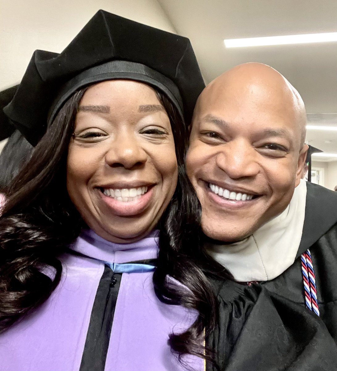 MHilaireDMD's tweet photo. At HCC’s 52nd Commencement, I had the honor to meet the 1st African American Governor of Maryland and the 3rd Black Governor in the history of the United States. Honorable Governor Wes Moore it was a pleasure to meet you!#Maryland #GovernorWesMoore #howardcc #ThankYouLord https://t.co/pZiR6iW6zL