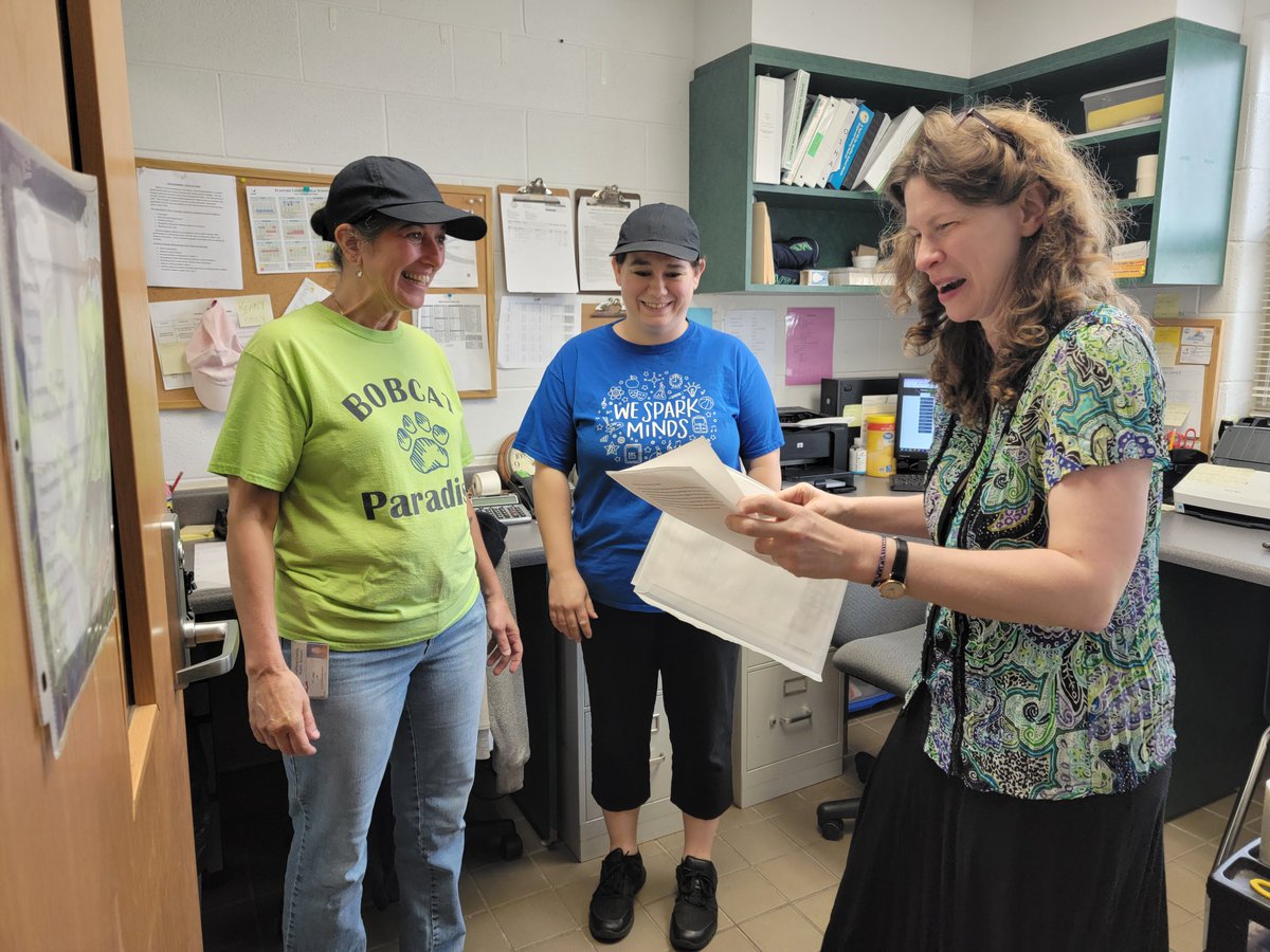 Thank you to Brittany Moler and Lori Young for going above and beyond for our Bobcats. Because of their dedication and service, they have been awarded with the Extra Mile award. These amazing team members were nominated by Elizabeth Wimmer. Thank you, ladies!