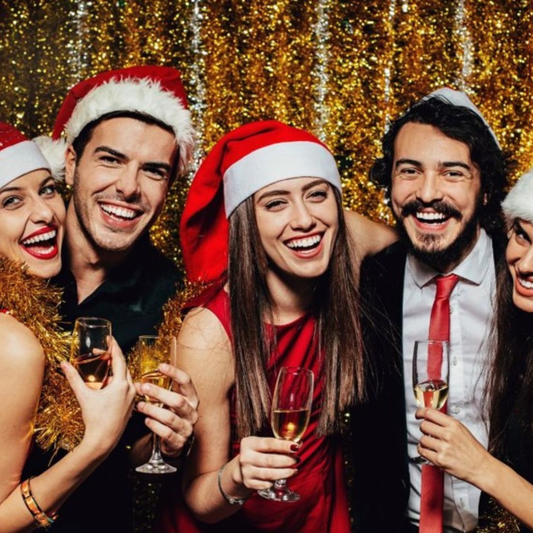 Tick one thing off your to-do list this week, and book your Christmas party with us. Contact our events team for more details via events.dunblane@hilton.com 

#festiveseason #HiltonChristmas