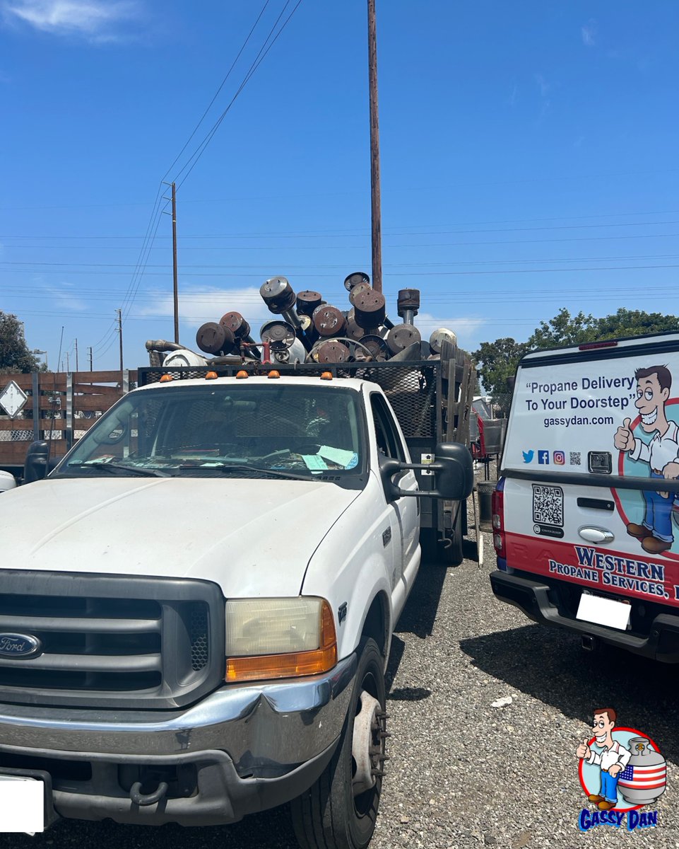 We're a little late on the spring cleaning 😅Out with the old and making room for the new! 

#gassydan #westernpropane #lpgdelivery #patioheaters #lpgheaters #orangecounty #outwiththeoldandinwiththenew #gardengrove