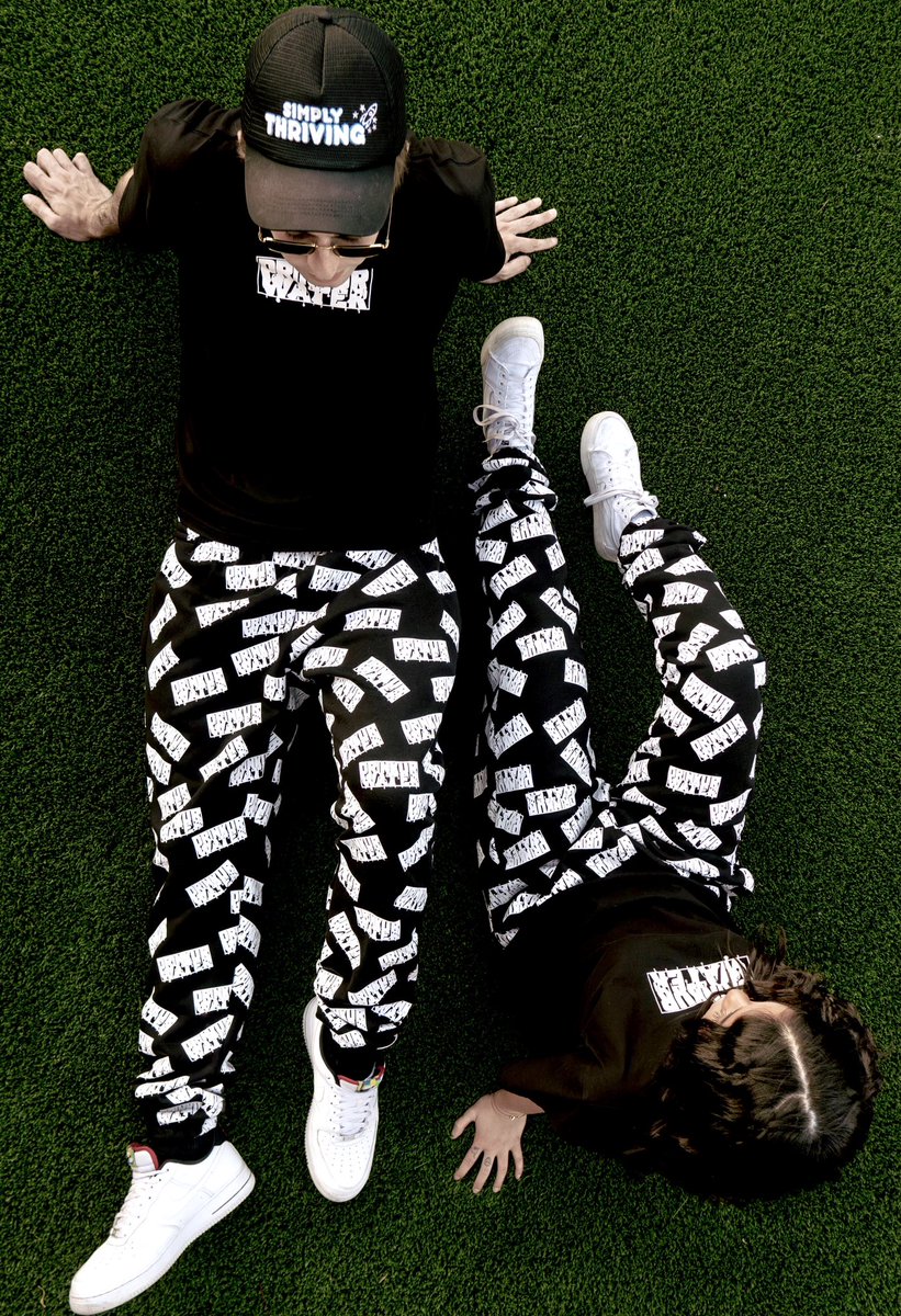 DRINKURWATER tweet media