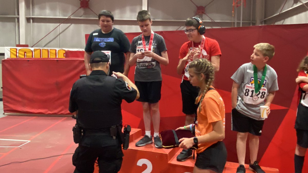 NVLynamland's tweet photo. 🚨 BREAKING NEWS!!! Brandon comes through with the silver medal in the 100m dash!! 🥈 Way to go!! https://t.co/xahm6es7gW