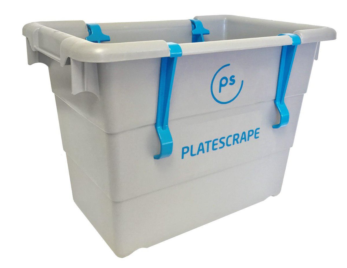 PlateScrape's tweet image. A very happy customer recieving new brackets and brushes!😊 #SpotlessDishes #RestaurantEssentials #SanitarySolutions #RestaurantSupplies