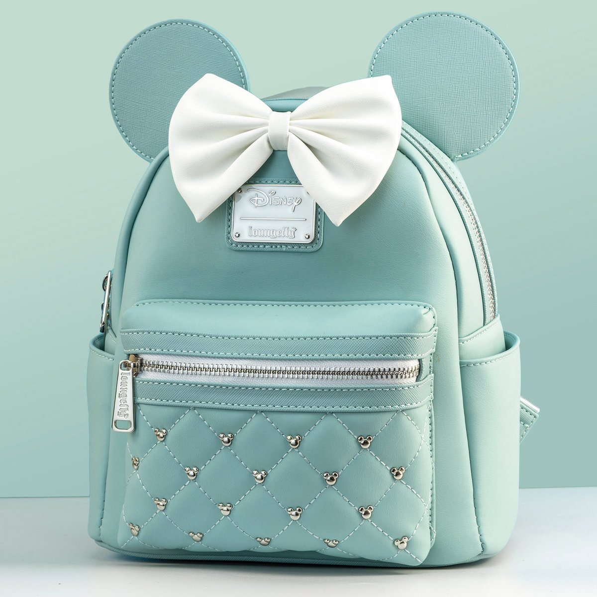 Geek_Core's tweet photo. ✨🎒 We're so excited to announce that the much anticipated Minnie Elegance Backpack by @Loungefly is finally arriving EXCLUSIVELY at GeekCore this Monday @ 8pm!

🛍️💫https://t.co/MXji1e48Ws

#Loungefly #DisneyMagic #FashionForward #DisneyFan #MinnieMouse #DisneyObsessed https://t.co/fVnb9G9Ddz