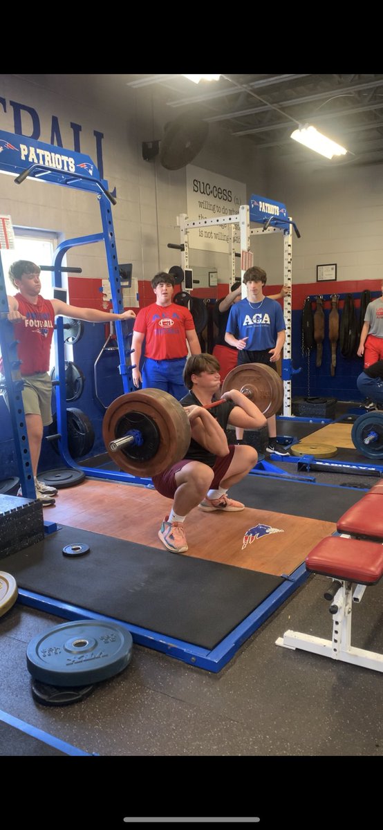 kade_mcgee7's tweet image. Show up.
Do the work.
Get Results.

As @ZEvenEsh always says,

It’s so simple, it’s HARD. 

Proud of our boys effort and commitment to their training this past year. We will continue to chase excellence. #Summer23loading #ITMATTERS @AmerChrFootball