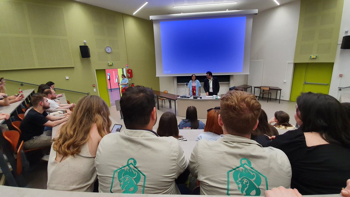 #CA_ANEPF | Ouverture du Conseil d'Administration intersaison de <a href="/Pharma_ANEPF/">ANEPF Pharmacie</a>, par l'équipe organisatrice et le doyen de Nancy

Un weekend riche en formations et échanges, avec les représentants des 24 facultés de pharmacie et le bureau national