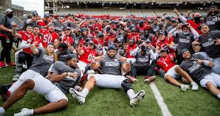 Victor Earl (@victorearl6) on Twitter photo After a great phone call with <a href="/_VicHall/">Vic Hall</a> i’m blessed to announce my 6th D1 offer from Ball State University!⚫️🔴 #AGTG✝️ <a href="/RomeoFootball/">RomeoFootball</a> <a href="/TheD_Zone/">The D Zone</a> <a href="/RienasCurt/">Curt Rienas</a> <a href="/BallStateFB/">Ball State Football</a> <a href="/AllenTrieu/">Allen Trieu</a> <a href="/247Sports/">247Sports</a> After a great phone call with <a href="/_VicHall/">Vic Hall</a> i’m blessed to announce my 6th D1 offer from Ball State University!⚫️🔴 #AGTG✝️ <a href="/RomeoFootball/">RomeoFootball</a> <a href="/TheD_Zone/">The D Zone</a> <a href="/RienasCurt/">Curt Rienas</a> <a href="/BallStateFB/">Ball State Football</a> <a href="/AllenTrieu/">Allen Trieu</a> <a href="/247Sports/">247Sports</a>