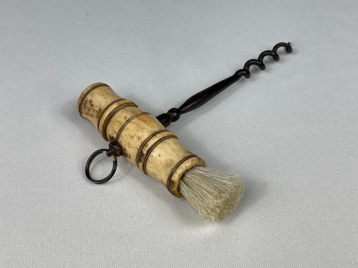 ScottRFerris's tweet photo. June 10th Fox Valley Antiques Show. J &amp; R Ferris Antiques. https://t.co/NvgL27rYEe
https://t.co/WxKq3kFGfe https://t.co/qQL0K3ypvh
