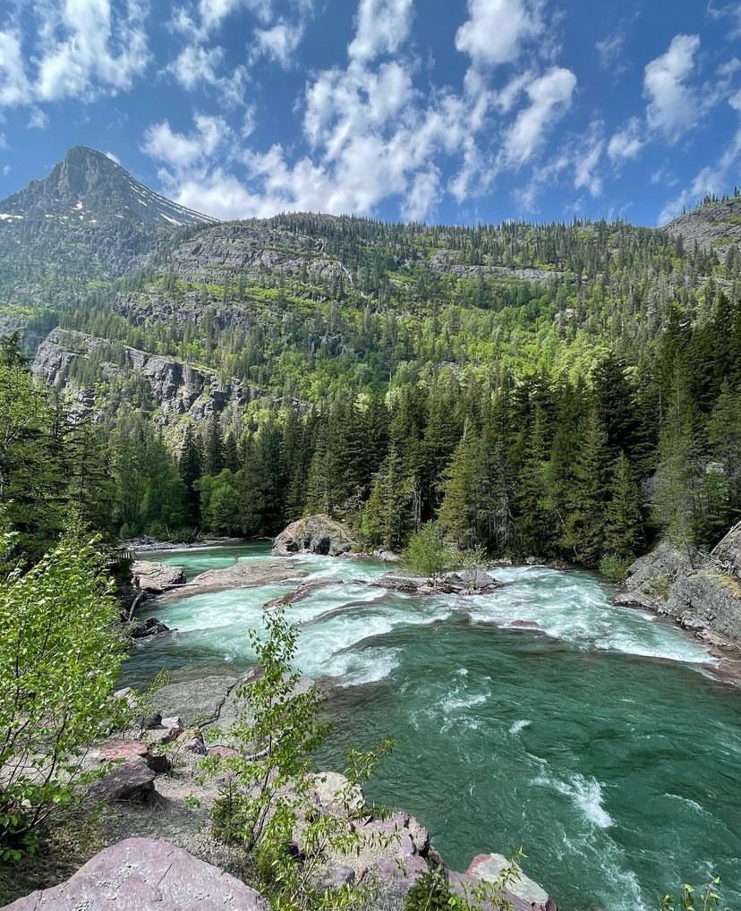 With the unofficial beginning of summer here, we remember that Memorial Day is a time to honor our heroes. As you enjoy the long weekend, please remember to #RecreateResponsibly and note that the @GlacierNPS vehicle reservation system is now in place.