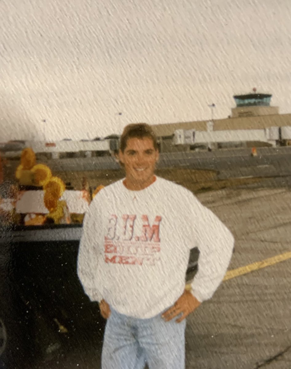 simon1308's tweet photo. @bobandtom here’s one for Tom, circus 1995 working at the kzoo airport.  B.U.M equipment at its finest! https://t.co/mxKRuhO13Q