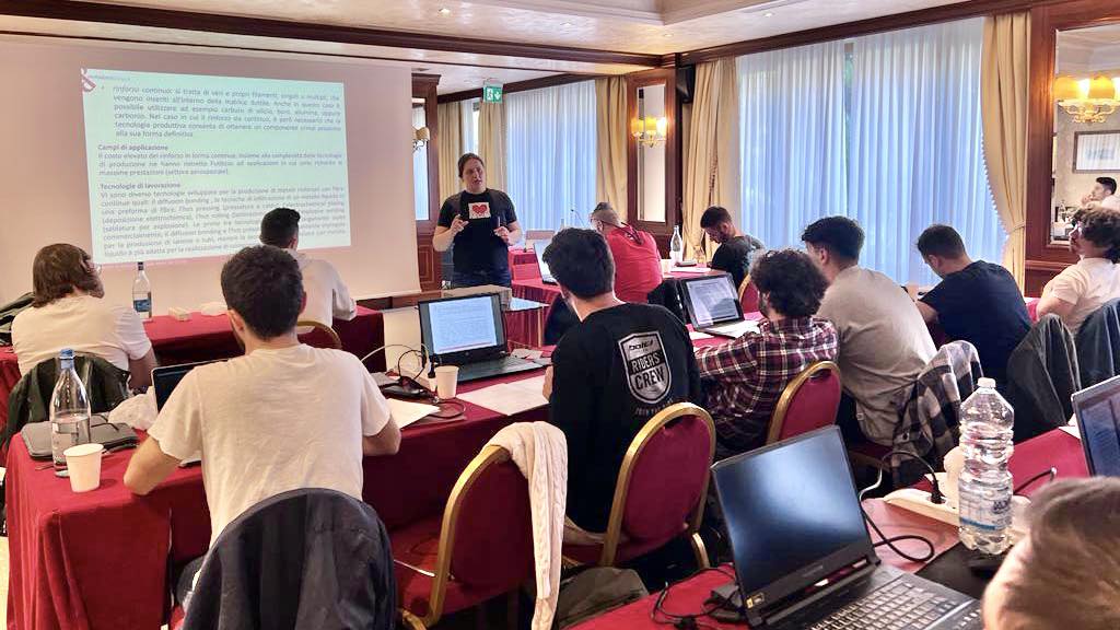 VsystemTech's tweet image. Si rinnova quella che è ormai una tradizione di #Vsystem. Il corso che la CEO Silvia Gaiani tiene al Master in Ingegneria della Moto da Corsa di @ProfessionalDG.

professionaldatagest.it/offerta-format…

#WeAreVsystem #motorsport #exhaustsystem #welding #hydroforming #tubebending #specialalloys