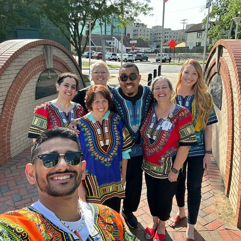 ebube1ste's tweet photo. #TGIF for the CULTURE! 
Representing with a few members of the fam💜💯

@AbeTitus94 https://t.co/xVCsLmFD1b