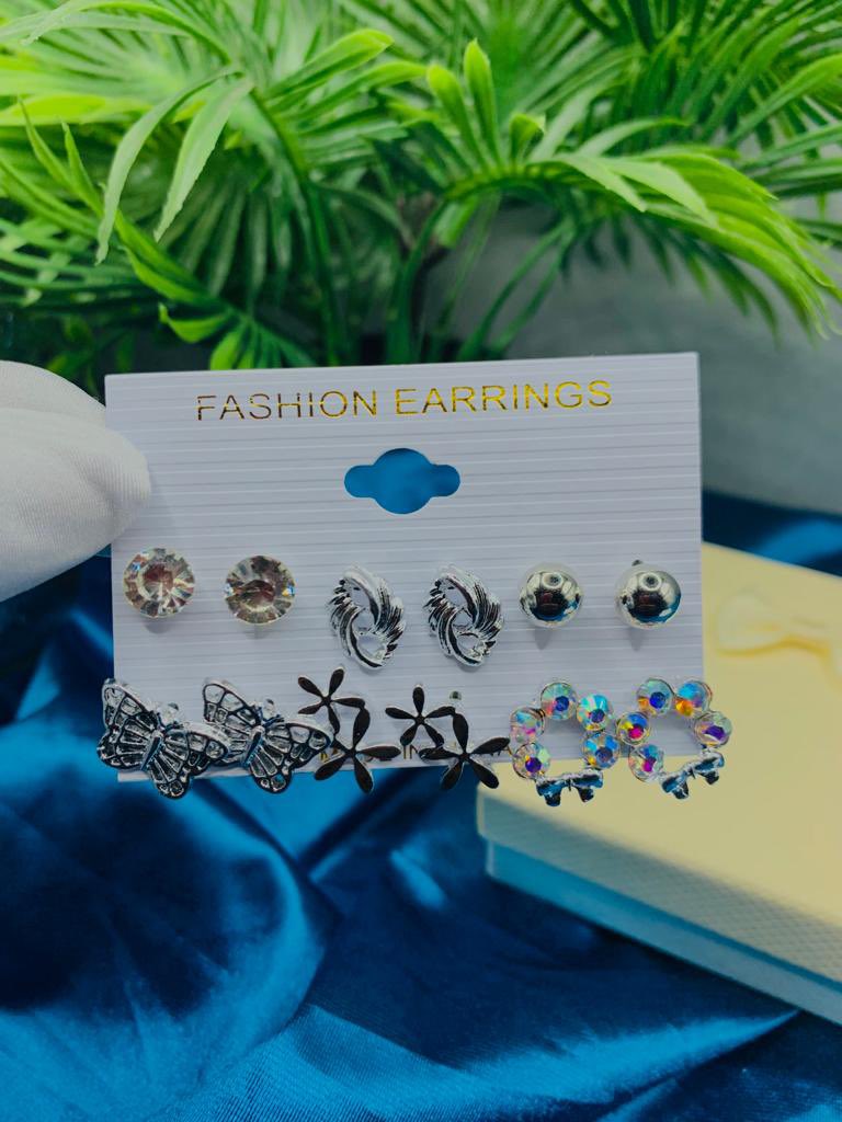 XIV_EMPORIUM's tweet photo. Earrings Set
🏷️2,000NGN.
To place an order:
Send a DM 
Click on the link in the bio to check out the business website.
WhatsApp: 09032875992
Style starts here…🛍
Delivers nationwide.
Offers wholesale and dropship
#xiv_emporium https://t.co/yAyvdniHC4