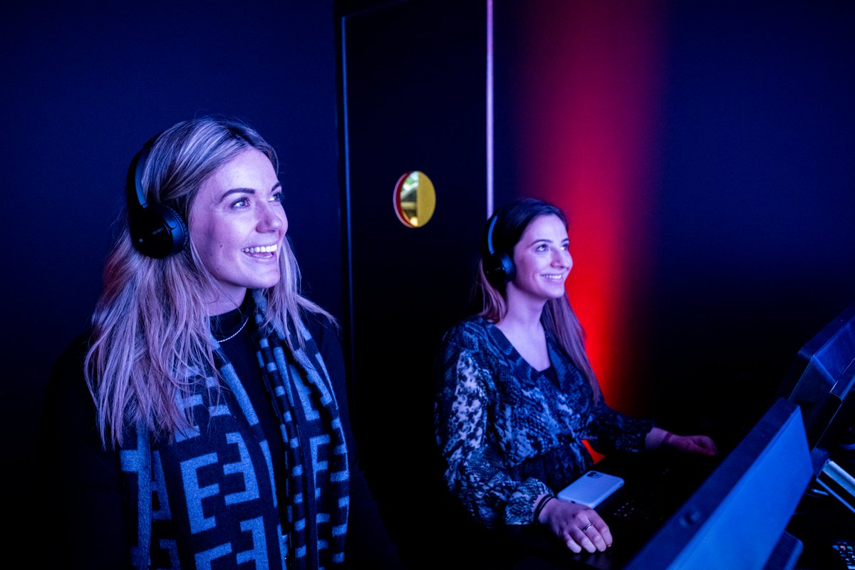 rogueprouk's tweet photo. The Control Room! This immersive experience was designed to test &amp; assist Hiscox employees' knowledge and understanding of their malicious attacks products. This was the second @HiscoxUK interactive concept we have captured for @puritybrandexp at the iconic @LloydsofLondon https://t.co/jfau5kEni9