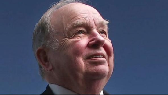 Honeywell_Aero's tweet photo. Don Bateman, known as the "Father of Terrain Awareness Warning Systems," has passed away at the age of 91. Bateman's impressive career left a significant impact on aviation safety and Honeywell Aerospace.  https://t.co/X09r1UNJeD https://t.co/RL4tUGtjTP