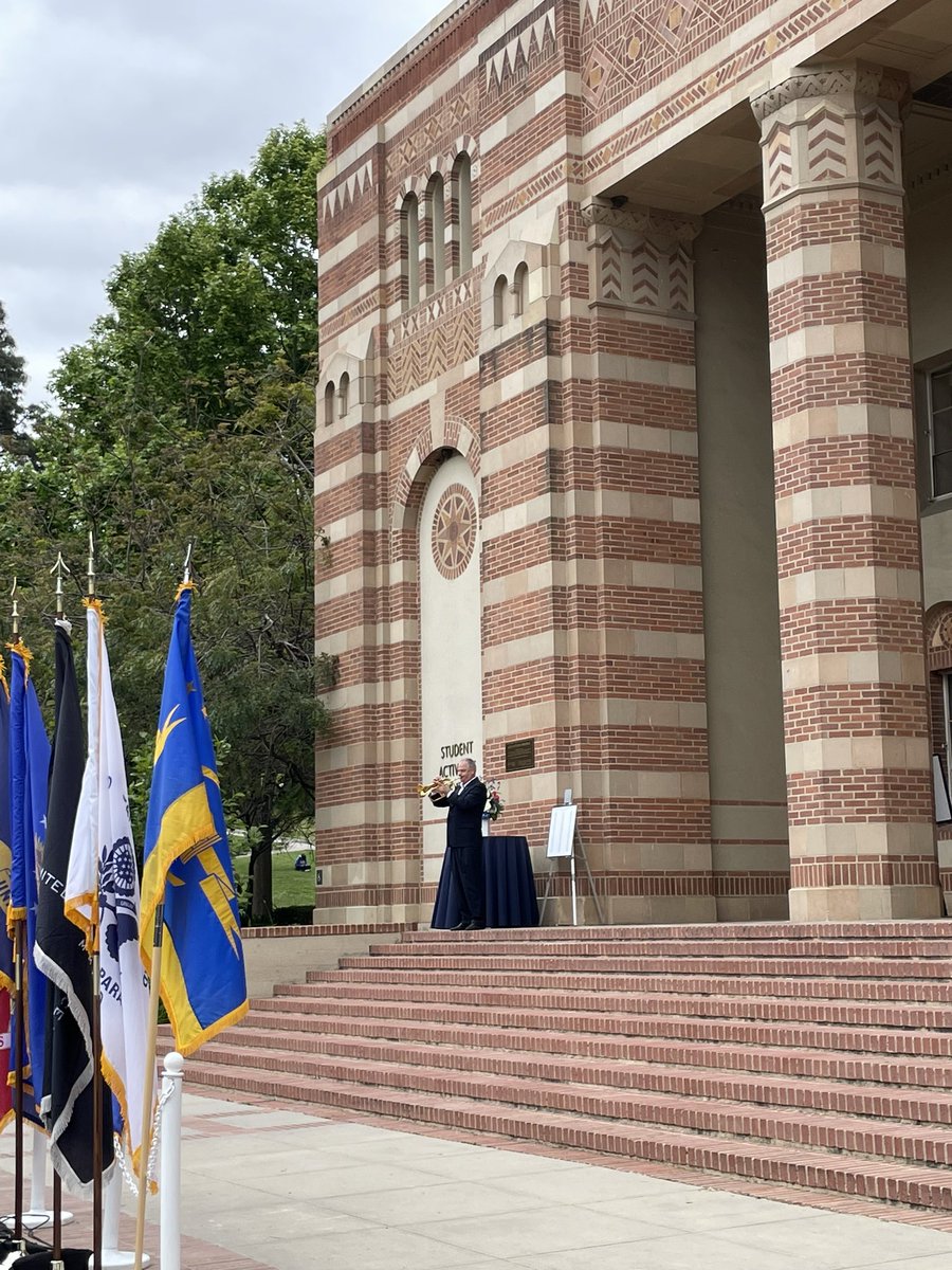 Thanks to all the campus departments who came together to ensure our community remembers and appreciates those who sacrificed so much for our freedoms. 📸: Ms. Nakagawa #ucla #armyrotc #bruinbn #uclamiles4memorialday #colorguard #sceneatucla #leadersmadeheresince1920