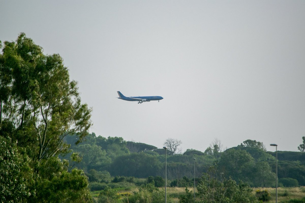 simaidragut's tweet photo. @flightradar24 Landed on 34L in Rome FCO https://t.co/tfCk7ixyfR