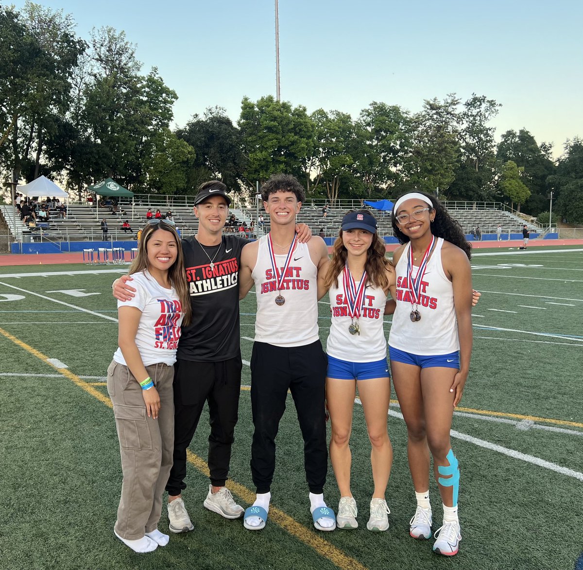 mkennedy415's tweet photo. STATE TRIALS DAY!!!🏆
𝗠𝗼𝗲 (Triple Jump), 𝗘𝗹𝗹𝗶𝗲 (Long Jump, 100, 200), 𝗦𝘂𝗿𝗮𝘆𝗮 (Long Jump), &amp; the girls 4x1 (𝗜𝘇𝘇𝘆, 𝗗𝗮𝘃𝗶, 𝗦𝗼𝗽𝗵𝗶𝗮, 𝗘𝗹𝗹𝗶𝗲) compete later today at the CIF State Championships in Clovis!!! @SIscores @WCALSports @PrepCalTrack @MilesplitCA https://t.co/dEanf1R3ws