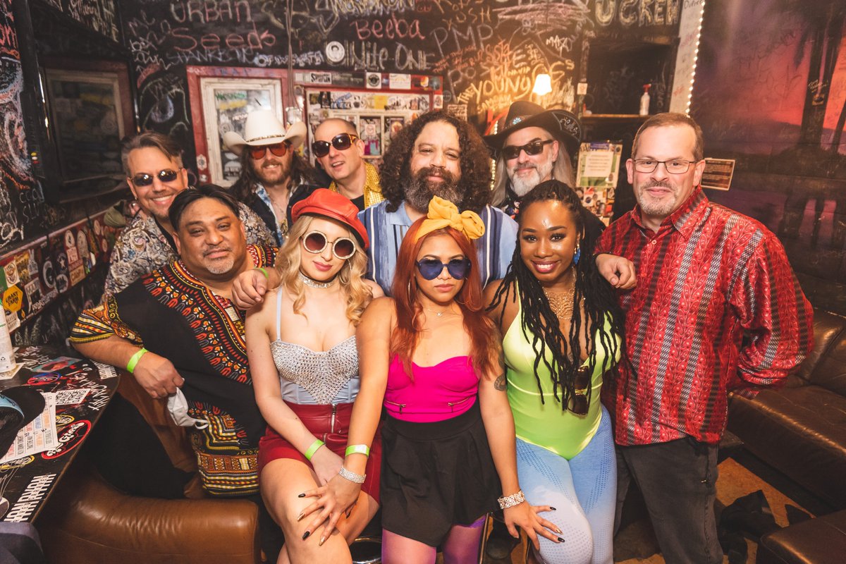 WAStateFairEC's tweet image. The Taste NW starts in 5 weeks!
You won't want to miss our amazing entertainment lineup - live music &amp;amp; comedy on 5 stages, all included with your free admission!
Click for the lineup - bit.ly/3WCUpBJ
#TheTasteNW
(#hitexplosion, @gaberutledge, #oncore, #readymadefamily)