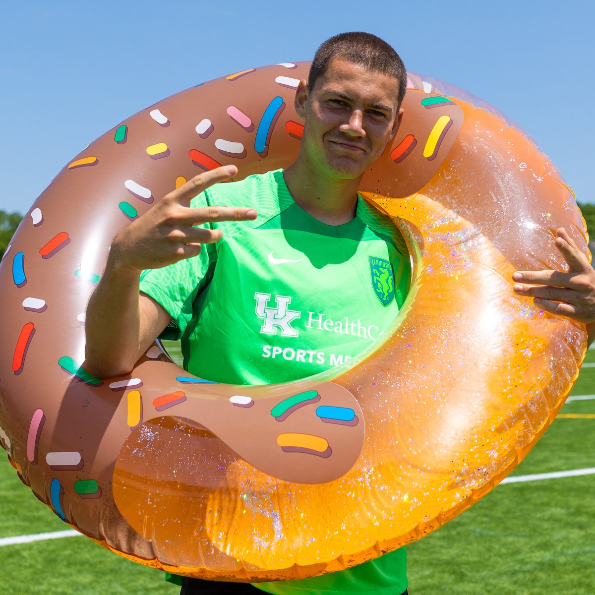 LexSporting's tweet photo. Want to get your hands on our new Spark Kit before the match? Head to North Lime Coffee &amp; Donuts - Limestone between 9:30-11:30 a.m. tomorrow (Saturday) to purchase your kit at our pop-up shop! ☕️🍩

#LexGo💚 https://t.co/G7CawWYM72