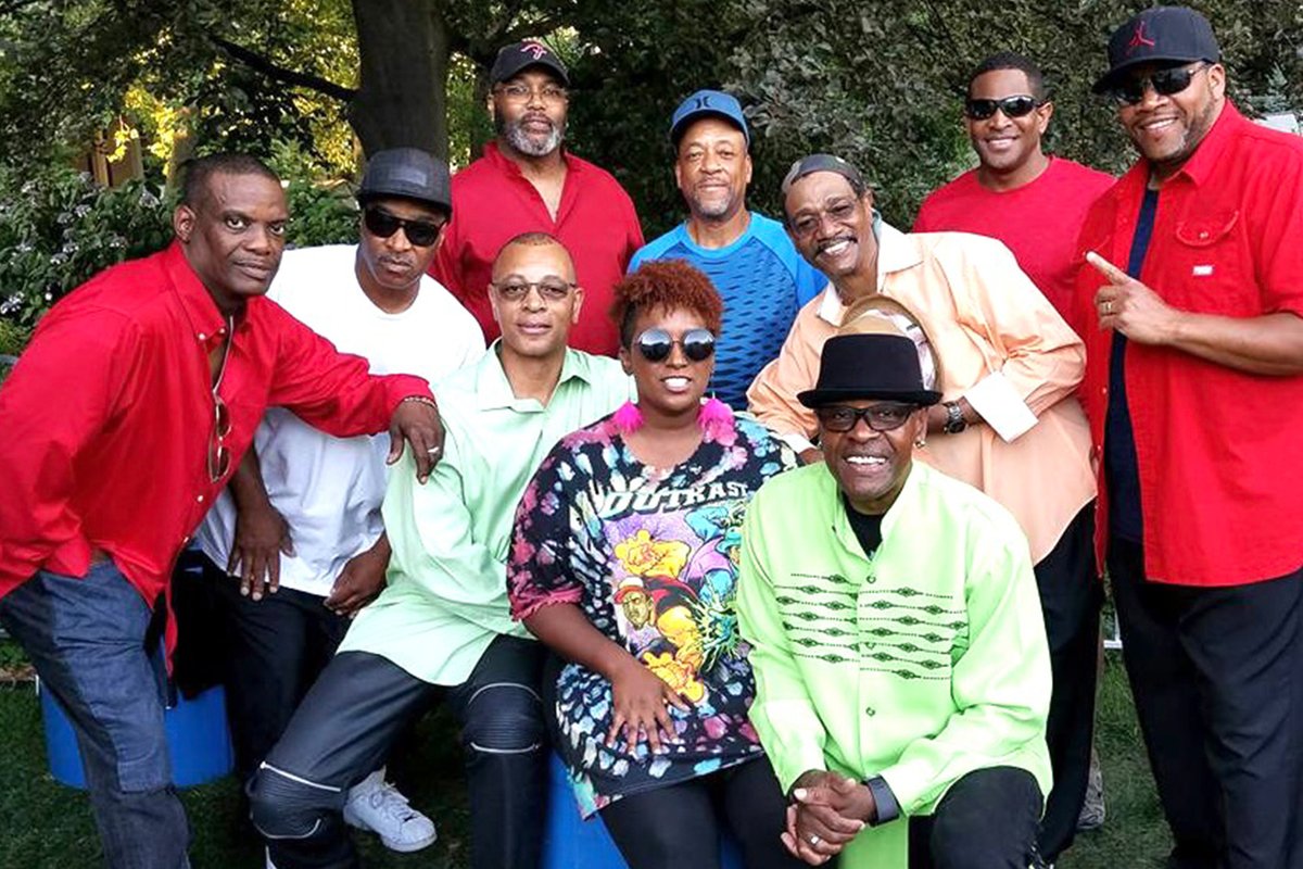 WAStateFairEC's tweet image. The Taste NW starts in 5 weeks!
You won't want to miss our amazing entertainment lineup - live music &amp;amp; comedy on 5 stages, all included with your free admission!
Click for the lineup - bit.ly/3WCUpBJ
#TheTasteNW
(#hitexplosion, @gaberutledge, #oncore, #readymadefamily)