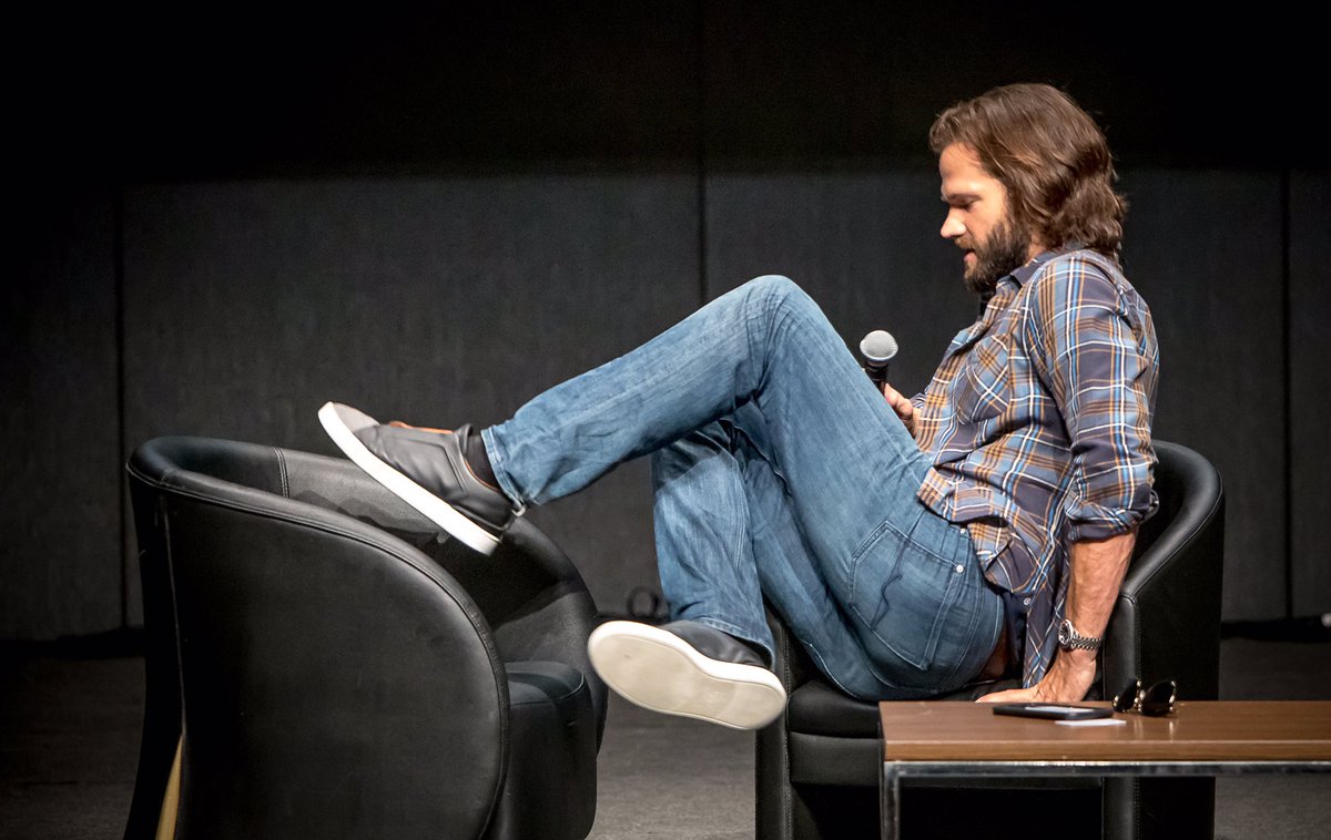 Drop a Jared Padalecki pic or GIF and keep it going.