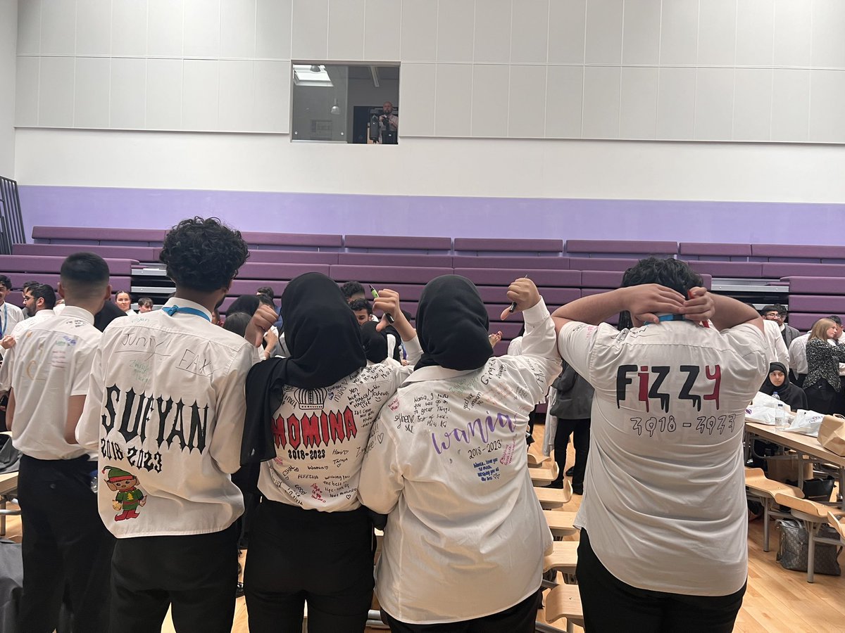Class of 2023 went out in style today with their shirt signing! Such a creative bunch! #shirtdesigning #shirtsigning #DCO