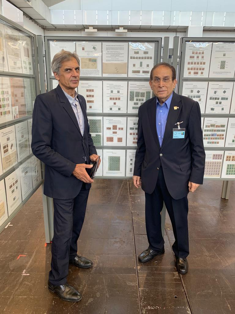 اعلن
د. شريف سمره
من داخل غرفة المحكمين
اننا الآن فى مرحلة المراجعه النهائيه للمجموعات قبل اعتمادها .
معرض طوابع إيسن الدولي ( IBRA )
#PHILATELIC_SOCIETY_OF_EGYPT