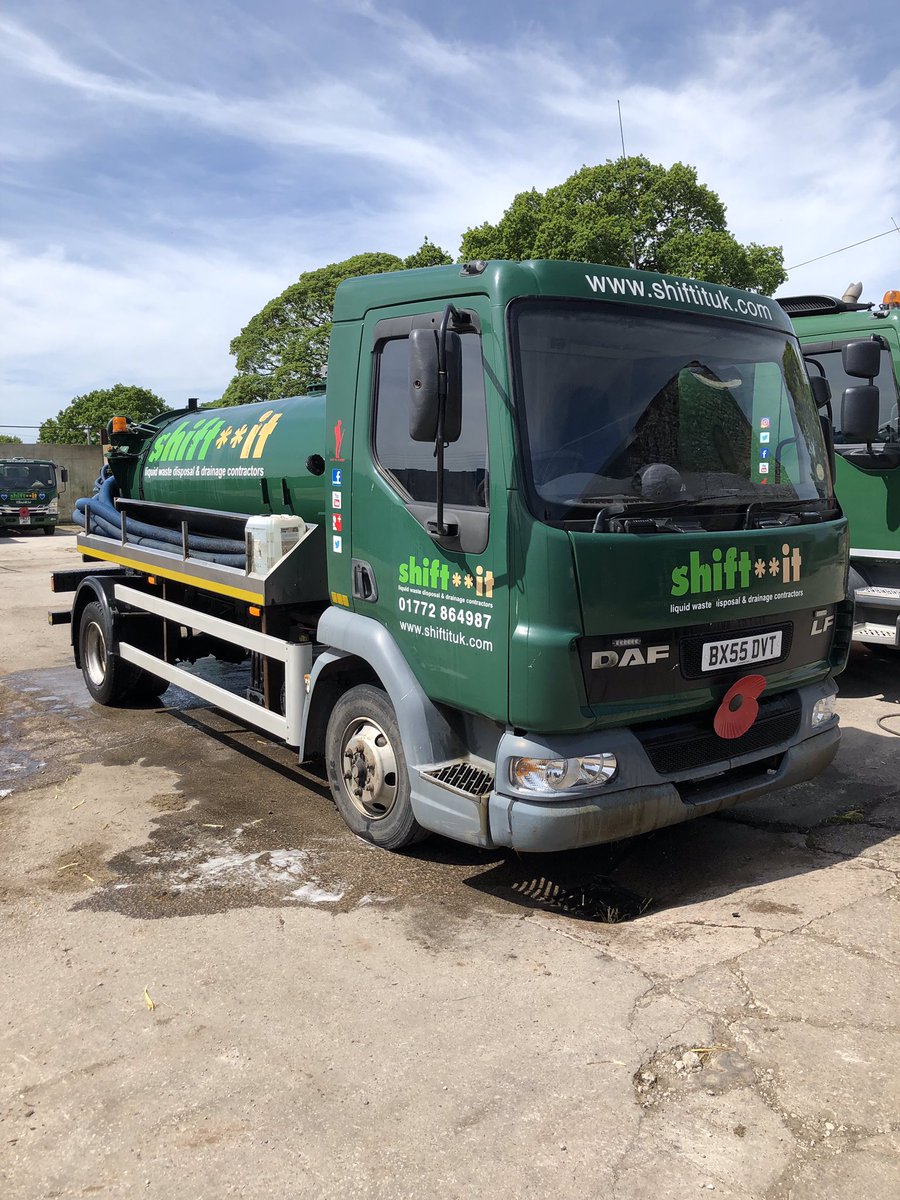 shiftituk's tweet image. After several years of loyal service, ‘Gary’ is now available to buy. 700 Gallon capacity and perfect for those hard to reach places. Please drop us a message if interested. Price is negotiable.

Have a great Bank Holiday Weekend everyone! #shiftit