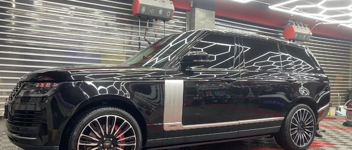 Capone734's tweet image. I want to convert to black samurai I think of some modifications list full black car gloss black color change film lumma front bar svr side skirt svr rear bar svr exhaust and other is not very knowledgeable hope to get pointers📷 #LandRover #Modification #Vader