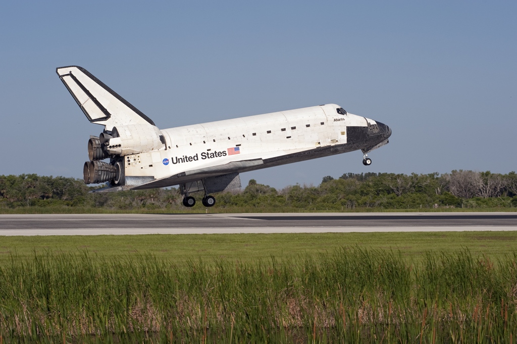 #OTD in 2010, STS-132 landed at @NASAKennedy after a 12-day mission to @space_station. This was the penultimate flight of the Space Shuttle Atlantis. #OnThisDayInSpace #SpaceInspires #Space @astro_g_dogg